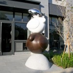 宜家公共藝術(shù)品-平凡的幸福/承擔。父母永遠是孩子走向完美人生的基石與溫暖的避風港。