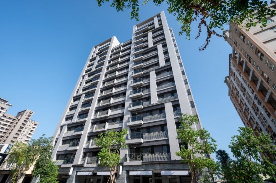 造型錯(cuò)落動(dòng)態(tài)的建築立面 實(shí)景圖