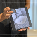 因應不同的格局規(guī)劃，一一找尋適合且舒心的衛(wèi)浴設備，無論是面盆的深淺、弧度及材質皆是選品時的考量要點。