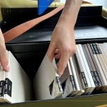 宛如挑選CD般，每一片板材都寫入獨一無二的生活旋律，在下廚食光中飄盪繞樑。