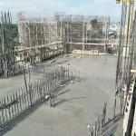 混凝土澆置完成！在建築結(jié)構體的成形過程中，需投入大量的心力與時間成本，但新業(yè)職人建築團隊更重視家的安全，您的幸福未來由新業(yè)來守護。