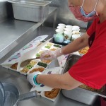 服務對象中也有咀嚼不佳、特殊疾病的長者，由社工及營養(yǎng)師評估後，客製化餐點類型，從中獲得飽足及滿滿的營養(yǎng)。