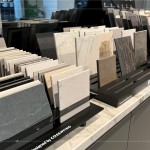 各式面板宛如藝術(shù)品般，直立排列，除了外觀的整體適配性，材質(zhì)是否不易沾附油汙、易於清理，新業(yè)職人所追求的餐廚美學。