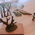 【大樹˙小鳥˙貓?jiān)陂L凳上】