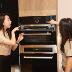 使用頻繁的小家電們，依照需求擁有完整的收納空間，大大提升各項電器的使用及流暢度。