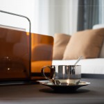 以清新風光佐一杯手沖咖啡，喚醒美好的一天。