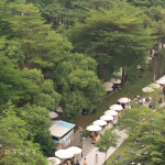 聚落地點位於佔地6814平方公尺的東光園道一隅，四周環(huán)繞樂業(yè)一路、東光園路、東英二街、建成路，園道蘊含豐富樹種，像是城市中的一抹綠廊。