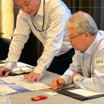 新業(yè)建設(shè) 創(chuàng)辦人 穆椿松先生 與各部門主管一同參與，希望藉由這場培訓(xùn)課程，將品牌內(nèi)涵轉(zhuǎn)化為實際行動，讓品牌與行為更有一致性。