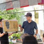 臺灣山林復育協(xié)會–蔡智豪 執(zhí)行長，分享《100顆種子》故事，描述生態(tài)生長與繁衍的不易，傳遞生命教育與環(huán)保意識，引領更多人加入保護生態(tài)的行列。