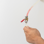 冷氣的排水管路確保暢通，從客廳、餐廳、至每間臥室，由水電廠商親自測試，夏日享受冷氣也無慮!