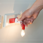 廚房與客廳「不斷電系統(tǒng)」的貼心配置，在停電時，還可做為緊急使用，使冰箱食物持續(xù)保鮮。