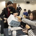 投下神聖的一票，是對(duì)未來鄰里的信任與交託。