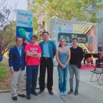 新業(yè)建設(shè)卓勝隆董事長(zhǎng)(左一)與西班牙藝術(shù)家Nando (左二)、新業(yè)建設(shè)蕭智夫建築師(中間) 、保加利亞藝術(shù)家Liliya(右二)及東海建築系邱浩修系主任(右一)一同共襄盛舉。