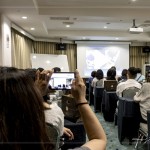 對於已配置的家電，客服人員悉心告知使用及維護(hù)的方式，希望在未來的日常使用可以安心且長久。