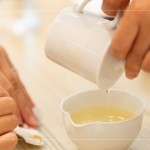 清香型高山烏龍茶，來自南投杉林溪，淡淡茉莉花香味，色澤清雅純淨(jìng)，口感甘醇圓滑，且有後韻。