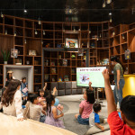 體驗活動—繪本說故事，由『荒野保護協(xié)會』志工帶領(lǐng)，當(dāng)天共三個場次，跟著小石虎來到臺中筏子溪，踏上探險旅程，透過寓教於樂，推廣環(huán)境保護與生態(tài)保育。