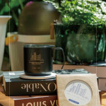 伴手禮致贈(zèng)-新業(yè)客製吸水杯墊，實(shí)用與美觀的設(shè)計(jì)，陪伴住戶在日常生活中，回想起今日藝文時(shí)光的美好與感動(dòng)。