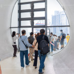 位於臺(tái)中國(guó)家歌劇院五樓的涵洞，是建築物唯一完整可見(jiàn)的對(duì)稱內(nèi)凹結(jié)構(gòu)，有自然的回聲效果，在此高歌一曲，歌聲便能傳到一樓廣場(chǎng)呦！