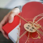 致上一份年節(jié)好禮，即早遞出的暖心問(wèn)候，是新業(yè)別出心裁的心意，願(yuàn)將這份心意
及祝福，一同分享給親朋好友。