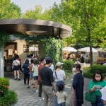 經(jīng)四年的侍書、維護與經(jīng)營，文學館的一處書席的爬藤植物漸漸包覆，迎接首次到來的人們，而一展其優(yōu)雅的風貌。