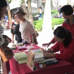 《失聲畫眉》作者凌煙11月17日來到臺(tái)中文學(xué)館參與「百萬文學(xué)市集」。（圖片提供：臺(tái)中市文化局）