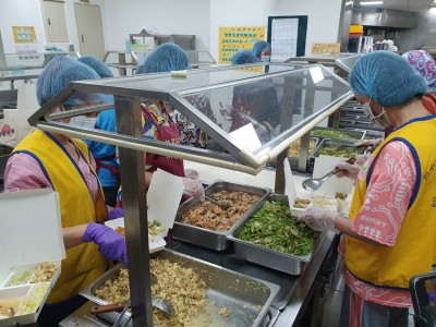 攜手做公益－從一份飯包，溫暖胃、溫暖心