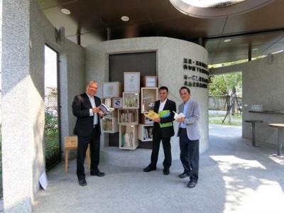 新業(yè)建設認養(yǎng)臺中文學館書席 分享悅讀飄書香